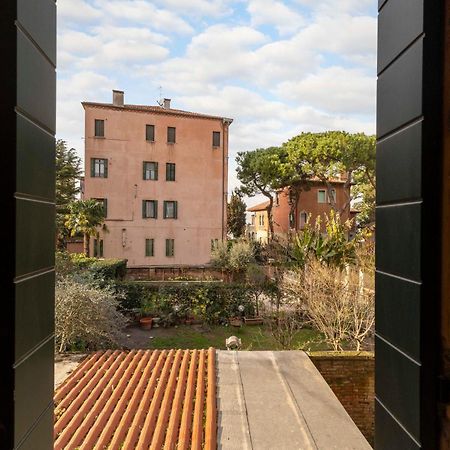 Bed And Breakfast Casa Delle Rose Lido Venezia Венеция-Лидо Экстерьер фото