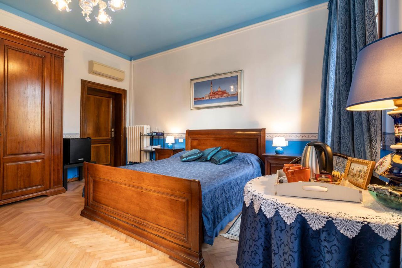 Bed And Breakfast Casa Delle Rose Lido Venezia Венеция-Лидо Экстерьер фото