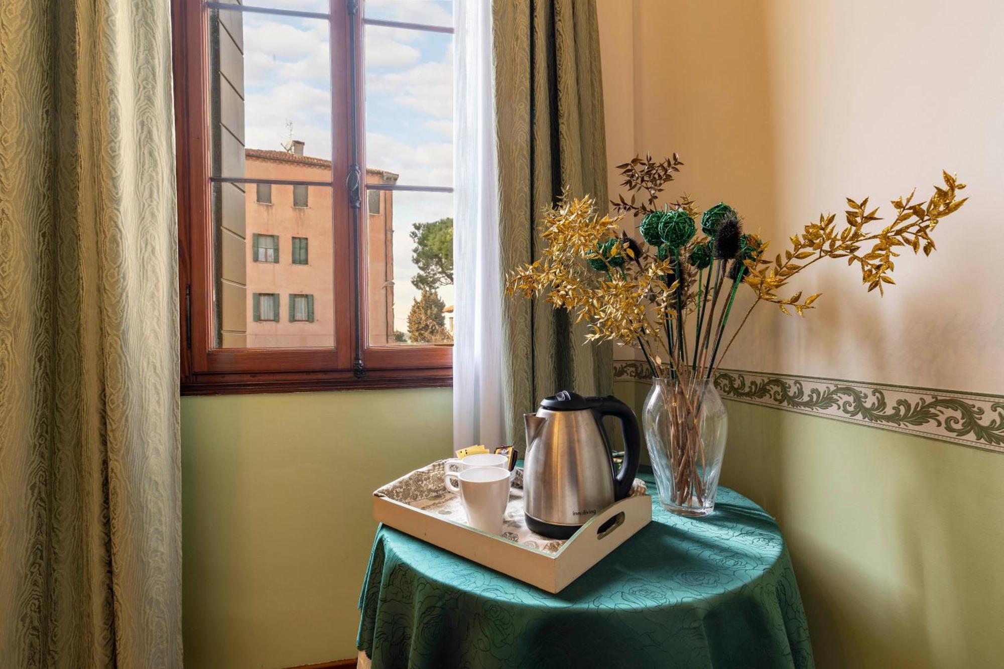 Bed And Breakfast Casa Delle Rose Lido Venezia Венеция-Лидо Экстерьер фото