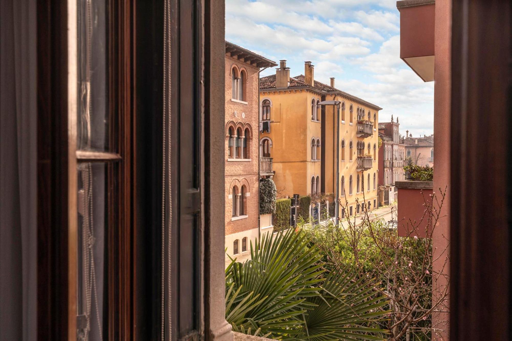 Bed And Breakfast Casa Delle Rose Lido Venezia Венеция-Лидо Экстерьер фото
